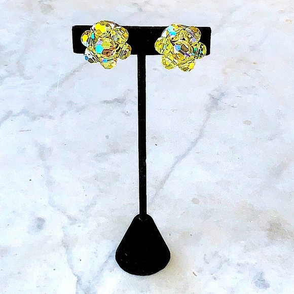 LAGUNA EARRINGS CLIP YELLOW AURORA BOREALIS CRYSTAL FLOWER (UNMARKED) 1 INCH - Picture 2 of 8